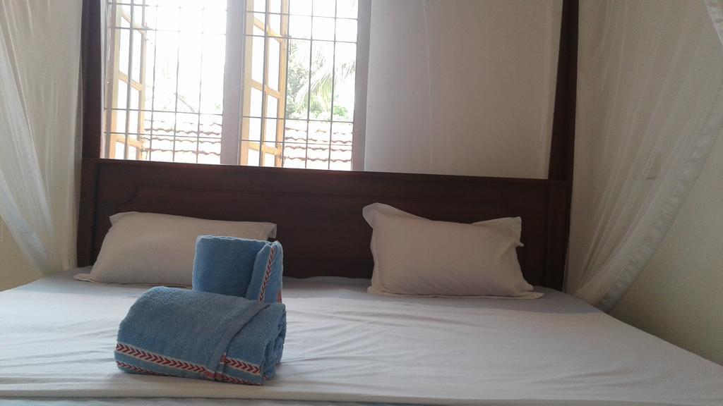 Chithra Homestay Tangalle Exterior photo